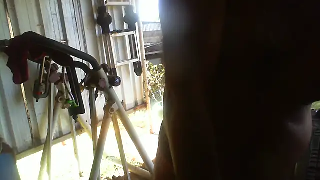 herbie010666 online show from April 25, 2026, 4:59 am