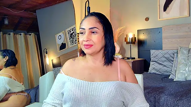 Madissononee online show from May 27, 2026, 2:08 am