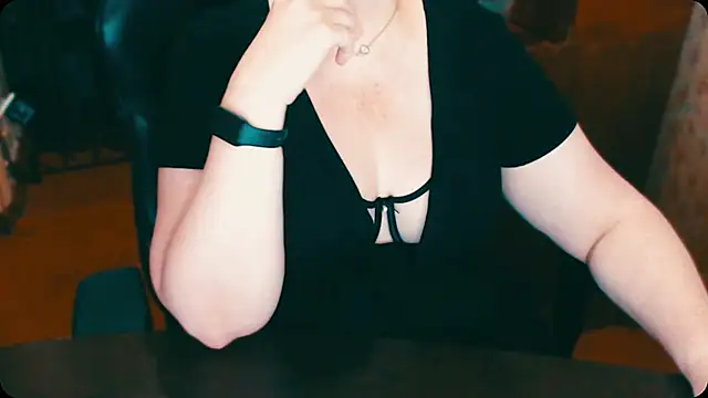 AlisaHot55 online show from December 4, 2025, 11:31 am