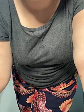 Snapshot of Preet_Kaur_69 chatting on August 4, 2026, 5:17 pm Preet Kaur 69 online show from August 4, 2026, 5:17 pm