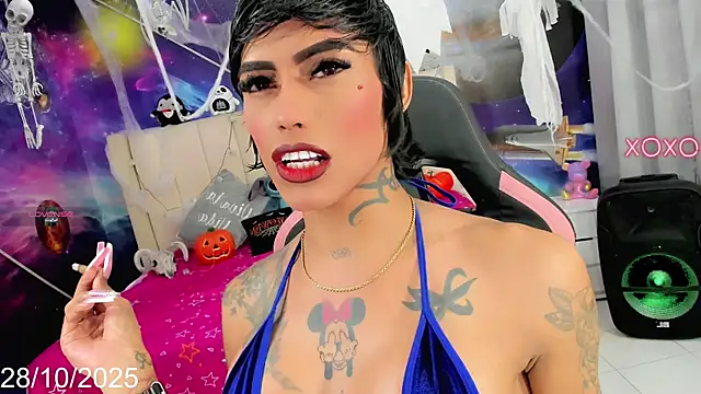 Nella Dolls online show from October 28, 2025, 12:37 pm