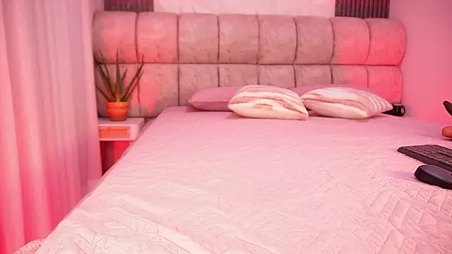 Snapshot of katy_rioss chatting on January 17, 2026, 12:09 pm katy rioss online show from January 17, 2026, 12:09 pm