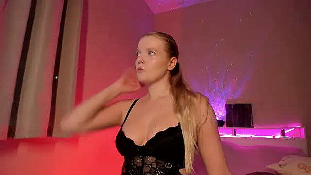 Snapshot of Ssweet_annie chatting on November 27, 2025, 3:56 pm Ssweet annie online show from November 27, 2025, 3:56 pm