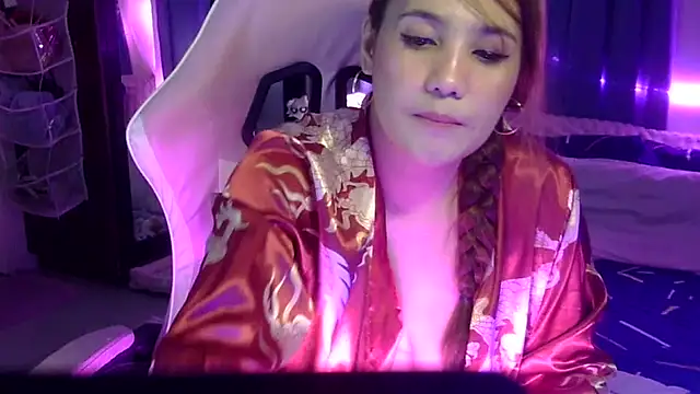 Snapshot of yourbabe_Brielle chatting on October 22, 2025, 2:05 pm yourbabe Brielle online show from October 22, 2025, 2:05 pm