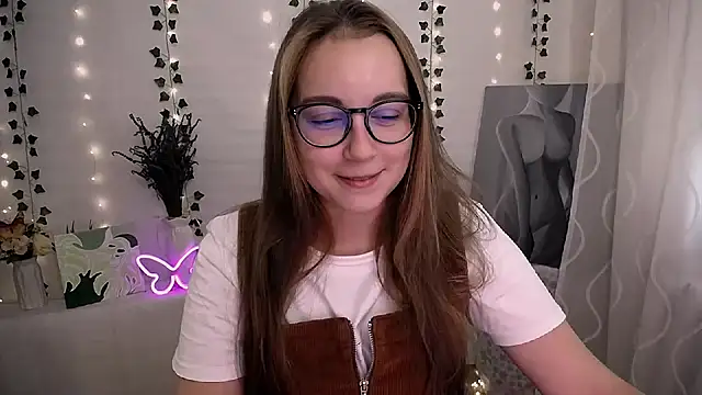 SweetPrincess  online show from September 17, 2025, 7:43 am