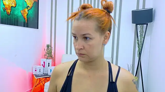 Snapshot of Britney_taylor_ chatting on October 17, 2025, 8:21 pm Britney taylor online show from October 17, 2025, 8:21 pm