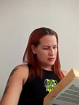 Snapshot of Britney_taylor_ chatting on November 13, 2025, 8:35 pm Britney taylor online show from November 13, 2025, 8:35 pm