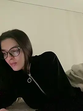 Snapshot of little_belucci chatting on November 15, 2025, 12:20 pm little belucci online show from November 15, 2025, 12:20 pm