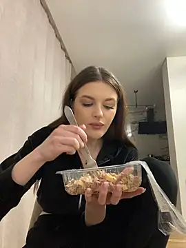 Snapshot of little_belucci chatting on March 10, 2025, 4:57 pm little belucci online show from March 10, 2025, 4:57 pm