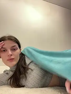 Snapshot of little_belucci chatting on October 2, 2025, 1:58 pm little belucci online show from October 2, 2025, 1:58 pm