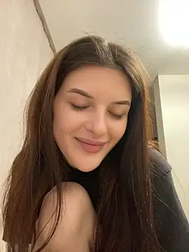 Snapshot of little_belucci chatting on March 22, 2025, 6:58 pm little belucci online show from March 22, 2025, 6:58 pm