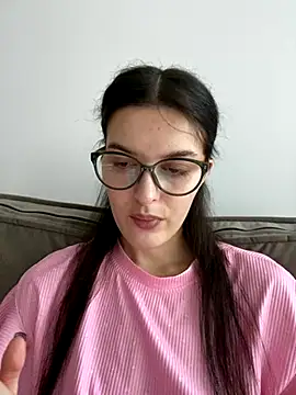 Snapshot of little_belucci chatting on October 26, 2025, 1:22 pm little belucci online show from October 26, 2025, 1:22 pm