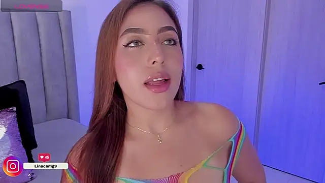 Snapshot of MaddyyLennon chatting on February 15, 2026, 10:09 pm MaddyyLennon online show from February 15, 2026, 10:09 pm