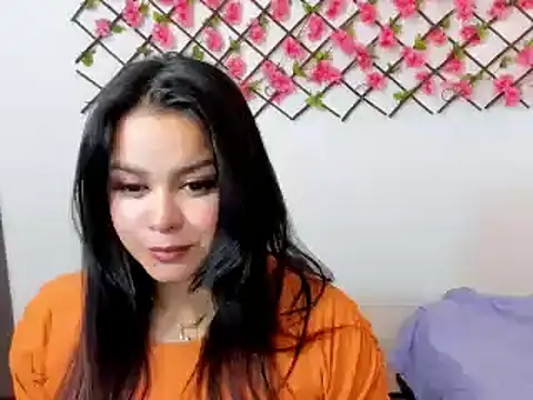 Snapshot of Zoelove222 chatting on December 2, 2024, 7:33 pm Zoelove222 online show from December 2, 2024, 7:33 pm