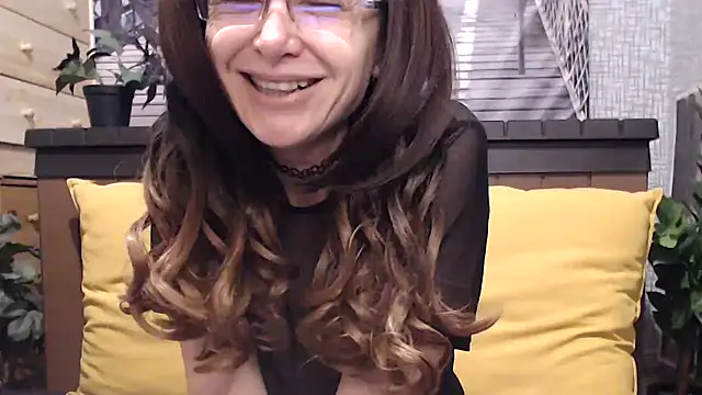 lilianleight online show from November 3, 2025, 7:35 am