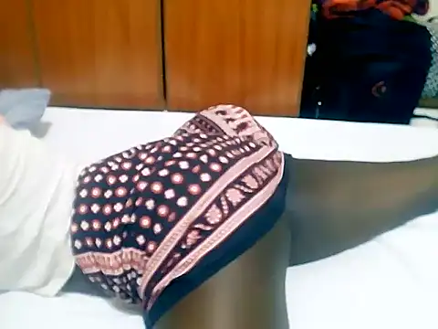 Snapshot of tee_sly chatting on March 2, 2026, 5:08 am tee sly online show from March 2, 2026, 5:08 am