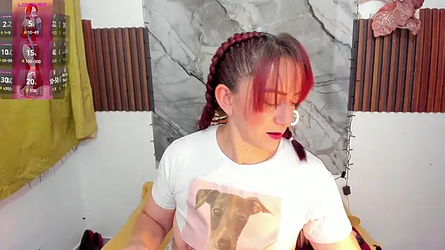 Hannaa32 online show from April 14, 2026, 8:52 am