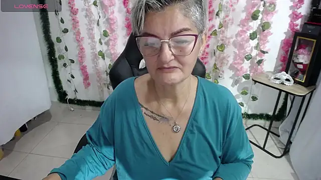 bety-cum2 online show from February 23, 2025, 9:00 am