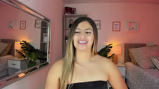 little antonela online show from February 4, 2025, 5:12 pm