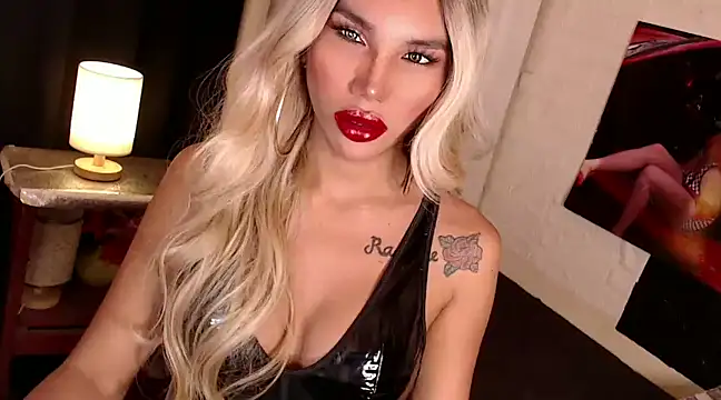 Snapshot of Your_Sex_EnchantressXx chatting on December 14, 2024, 12:22 pm Your Sex EnchantressXx online show from December 14, 2024, 12:22 pm