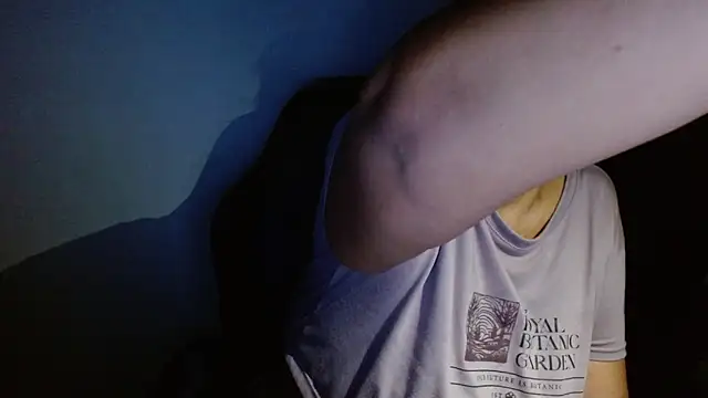 katia mature online show from October 13, 2025, 2:02 am