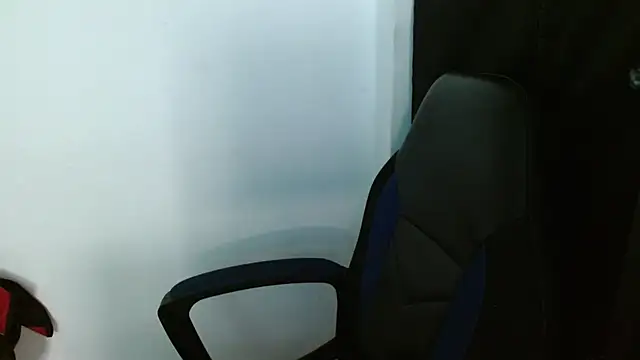 katia mature online show from November 8, 2025, 3:37 pm