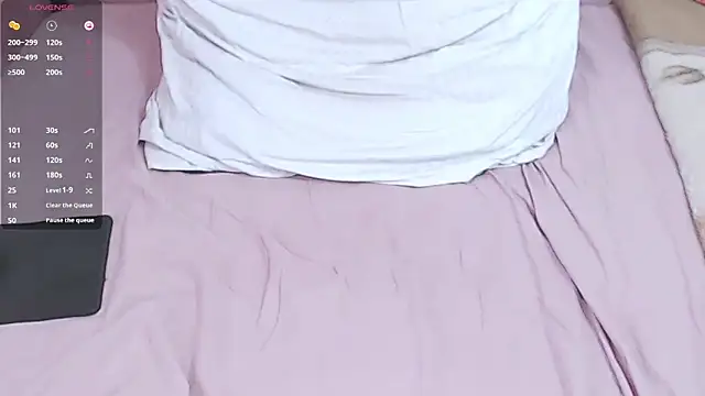 Heartful BBW online show from November 4, 2025, 6:17 am