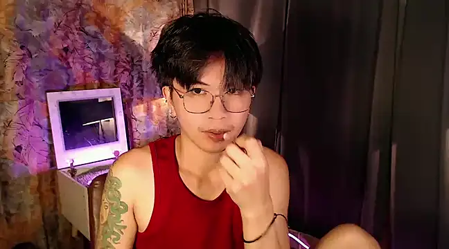 Snapshot of Sexy_Handsome_Drex chatting on January 25, 2025, 8:42 am Sexy Handsome Drex online show from January 25, 2025, 8:42 am