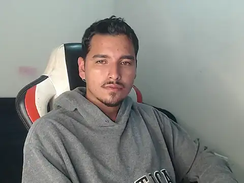 Snapshot of kylian_07 chatting on July 30, 2026, 2:32 am kylian 07 online show from July 30, 2026, 2:32 am