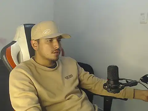 Snapshot of kylian_07 chatting on July 25, 2026, 2:41 am kylian 07 online show from July 25, 2026, 2:41 am