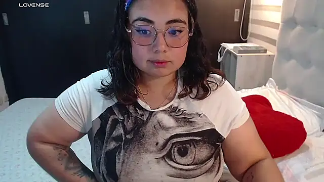 yini angel online show from June 26, 2026, 4:07 am