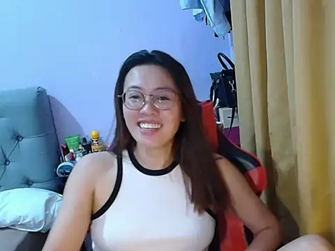 Snapshot of crizzybel chatting on July 5, 2026, 4:19 am crizzybel online show from July 5, 2026, 4:19 am