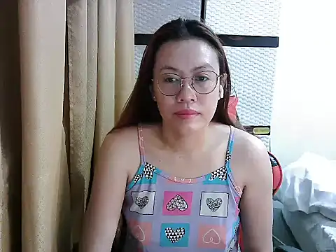 crizzybel online show from October 15, 2025, 7:33 pm