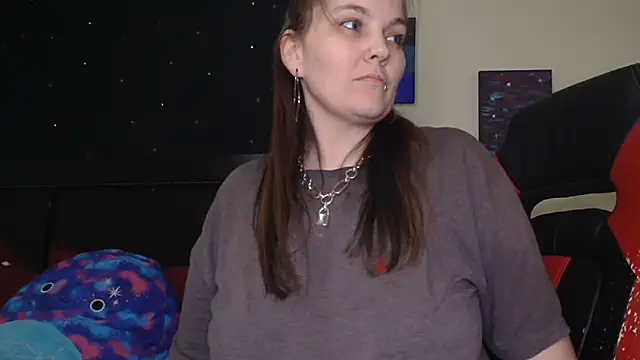 Snapshot of ToxicLilly chatting on November 8, 2025, 7:45 am ToxicLilly online show from November 8, 2025, 7:45 am