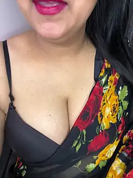 Zoya Varma004 online show from December 17, 2025, 5:45 am