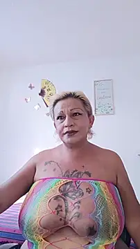 zafiro sex  online show from May 20, 2026, 8:17 pm