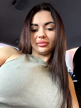 Snapshot of PrincessaHill_ chatting on October 16, 2025, 5:05 am PrincessaHill online show from October 16, 2025, 5:05 am