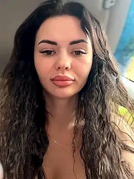 Snapshot of PrincessaHill_ chatting on October 17, 2025, 6:39 am PrincessaHill online show from October 17, 2025, 6:39 am