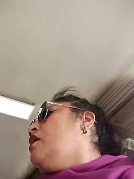 Keyla01  online show from January 19, 2026, 4:11 pm