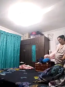 Keyla01  online show from November 23, 2025, 4:44 am