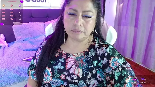 Keyla01  online show from October 19, 2025, 4:21 pm