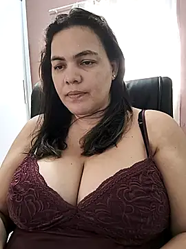 pretty architect online show from November 7, 2025, 4:11 pm