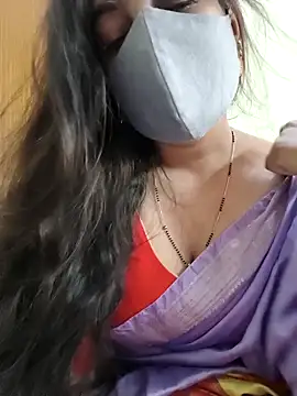 Snapshot of yoursana- chatting on February 4, 2026, 4:29 am yoursana- online show from February 4, 2026, 4:29 am