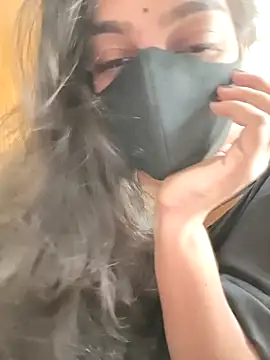 Snapshot of yoursana- chatting on February 10, 2026, 4:11 am yoursana- online show from February 10, 2026, 4:11 am