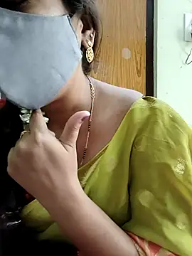 Snapshot of yoursana- chatting on January 18, 2026, 3:21 am yoursana- online show from January 18, 2026, 3:21 am