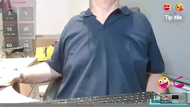 Snapshot of bigbadjon69 chatting on October 24, 2025, 3:49 am bigbadjon69 online show from October 24, 2025, 3:49 am