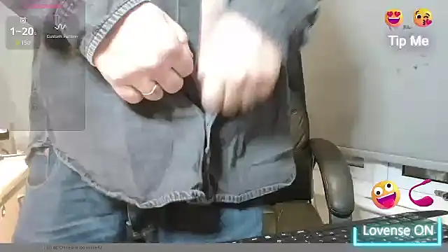 bigbadjon69 online show from December 4, 2025, 5:56 pm