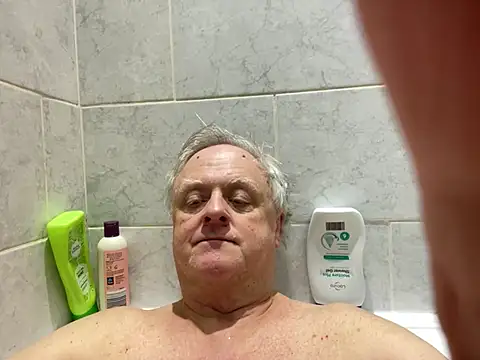 bigbadjon69 online show from February 1, 2025, 2:24 pm