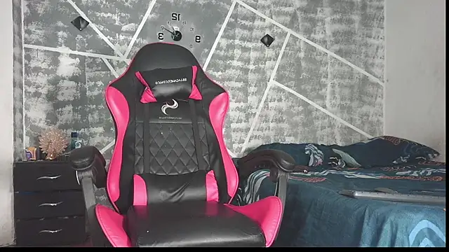 leonidas 18k online show from November 14, 2025, 4:49 am