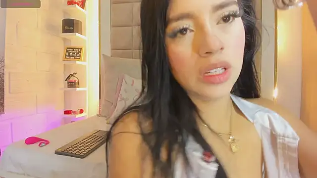 Victoria adaams online show from March 18, 2026, 11:57 am